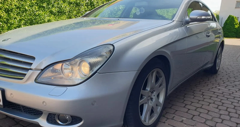 Mercedes-Benz CLS cena 42000 przebieg: 214000, rok produkcji 2007 z Radom małe 596